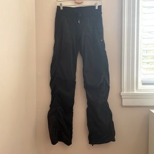 lululemon Dance Studio Pant. Size 4. Black.